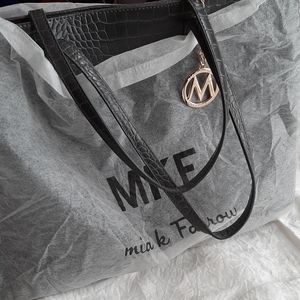 MKF Mia. K. Farrow Grey Alligator tote